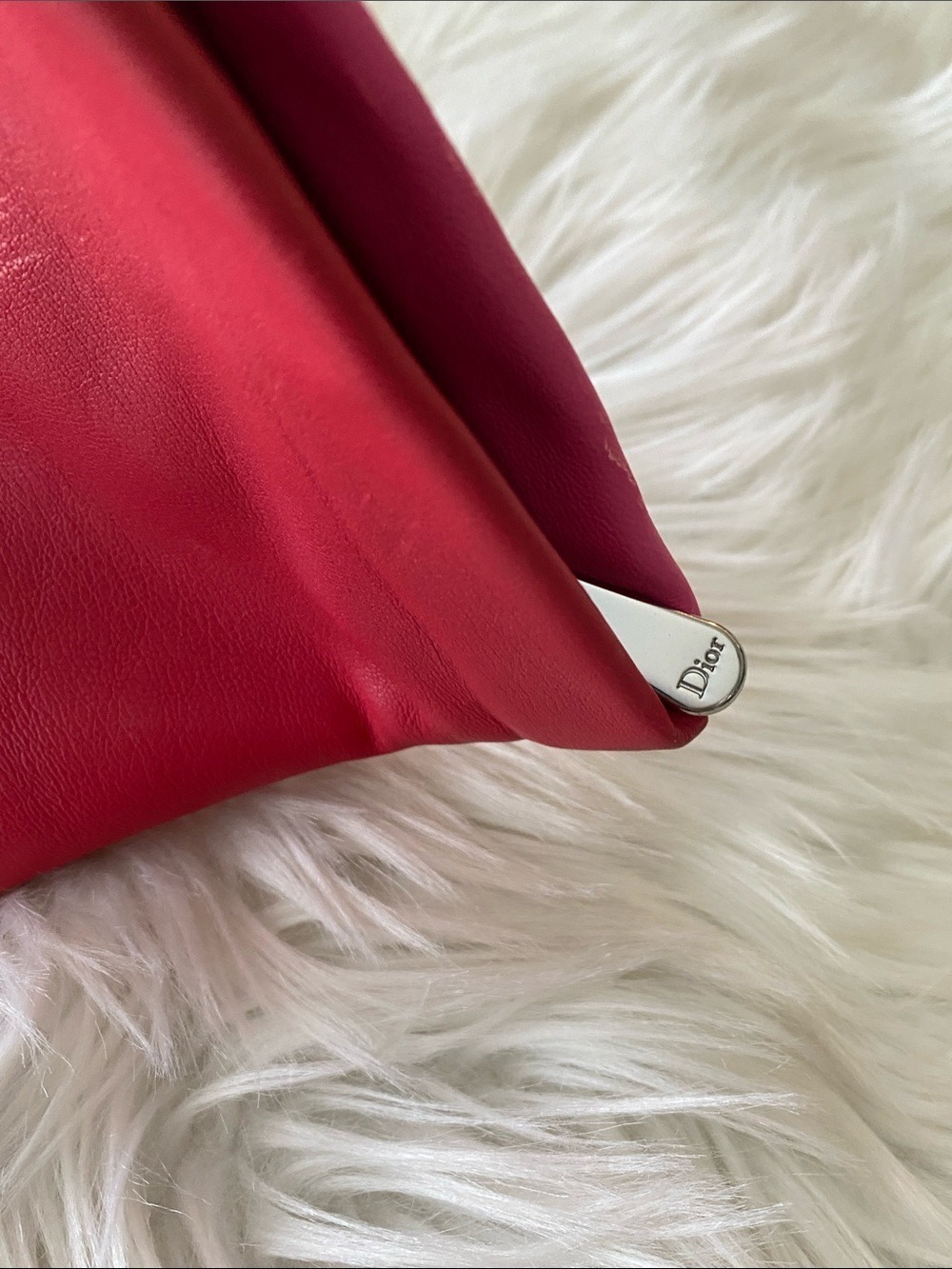 Christian Dior red/pink faux leather makeup bag-Embossed Logo - Picture 7 of 10